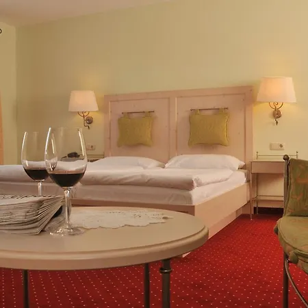 Hotel-gasthof Beim Boeckhiasl Neukirchen an der Vöckla