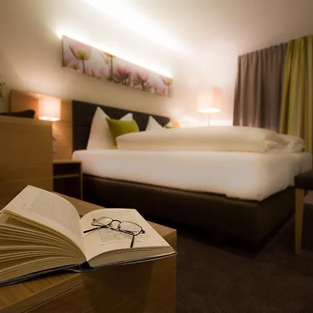 Hotel-gasthof Beim Böckhiasl Hotel 3*