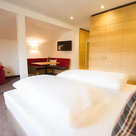 Hotel-gasthof Beim Boeckhiasl 3*