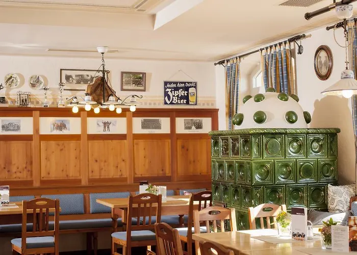 Hotel-gasthof Beim Boeckhiasl מלון Neukirchen an der Vöckla